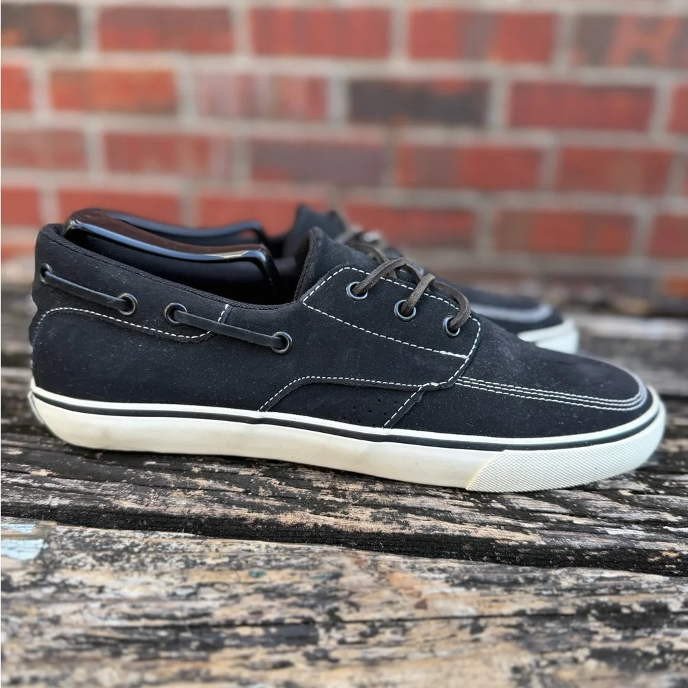 NWT Radii Footwear Gilligan Black Nubuck Size 10.5 Lace Up Men’s Boat Shoe M2